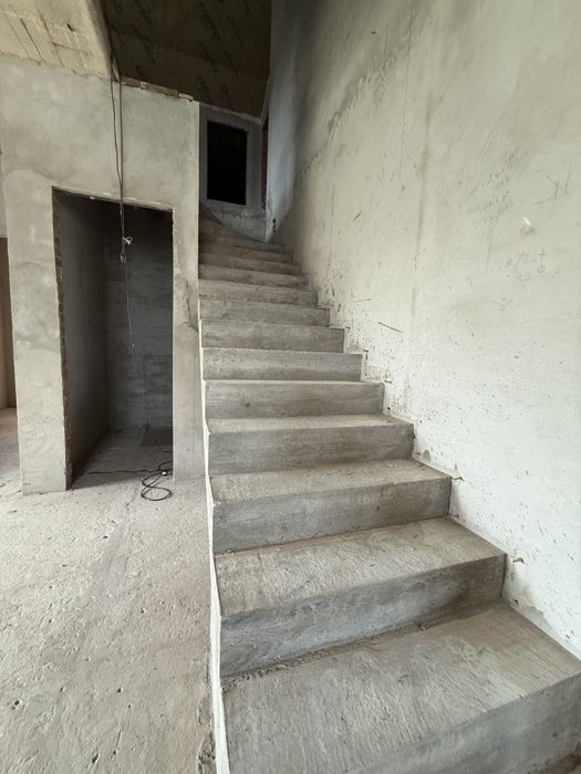 Просторий будинок м.Дубно/р-н М'ясокомбінату