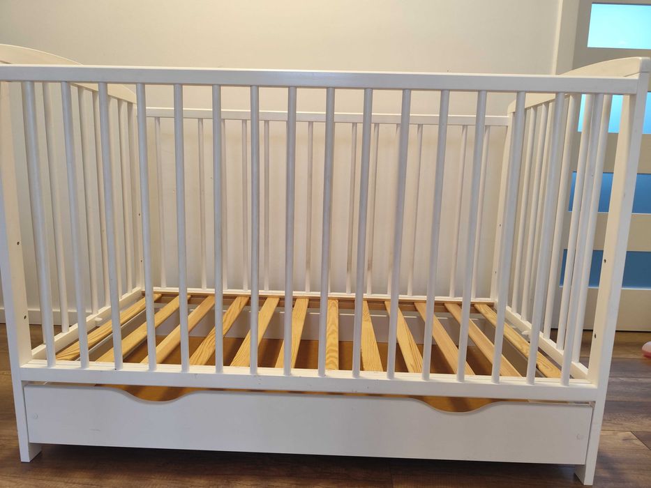 Łóżeczko z szufladą