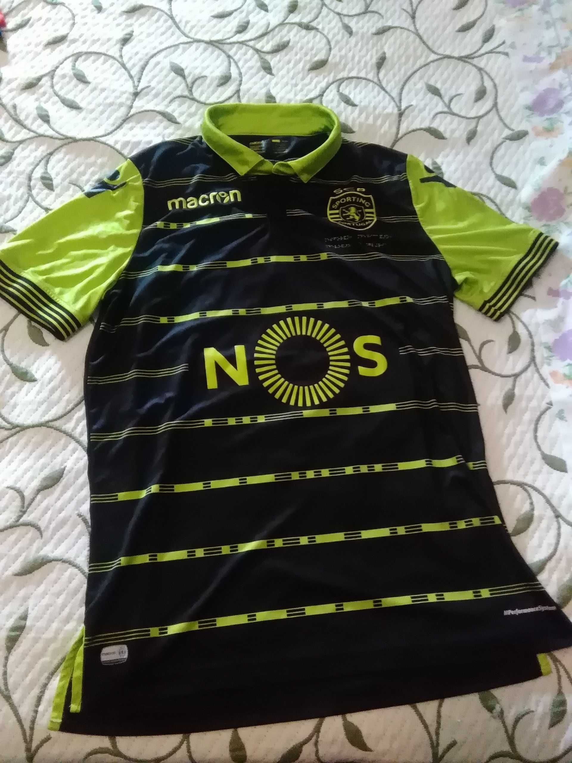 Camisola oficial Sporting e Manchester