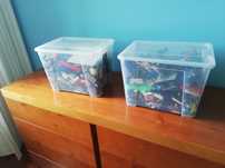 2 caixa com legos