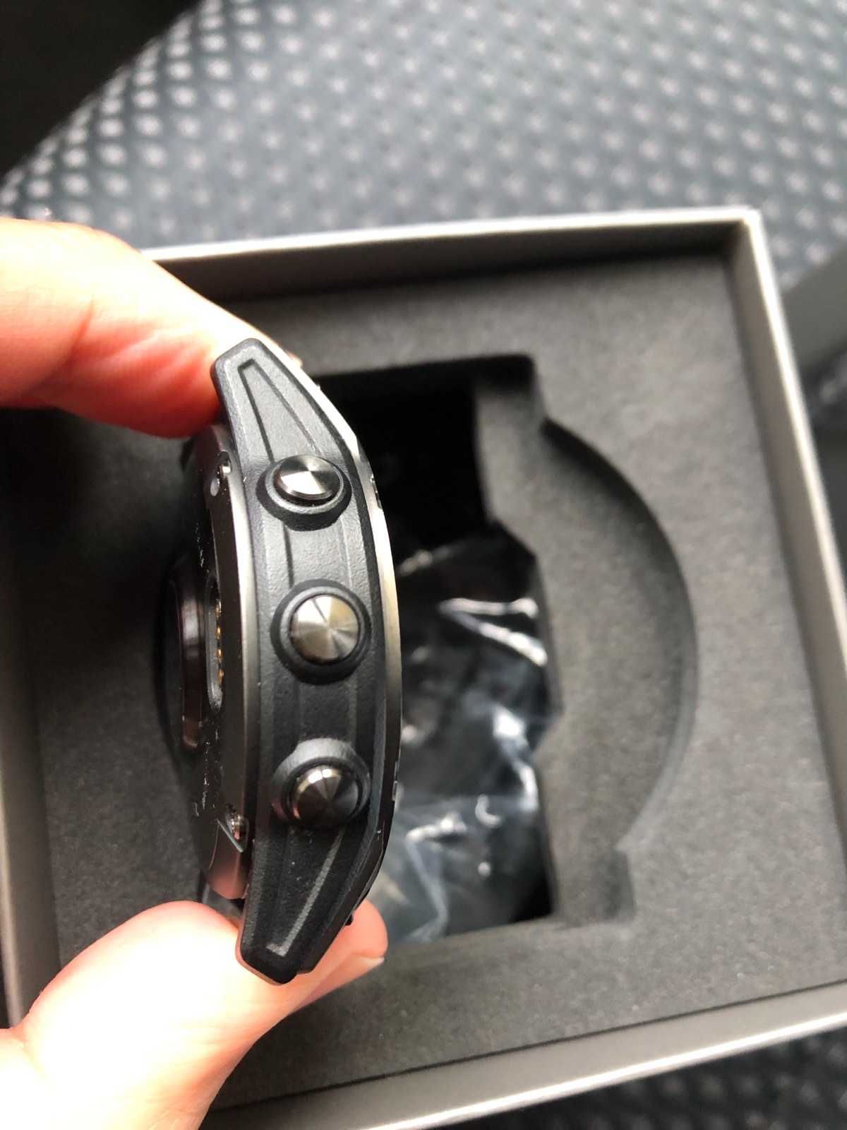 Продам годинник Garmin fenix 7 Solar сірий з чорним ремінцем титановий
