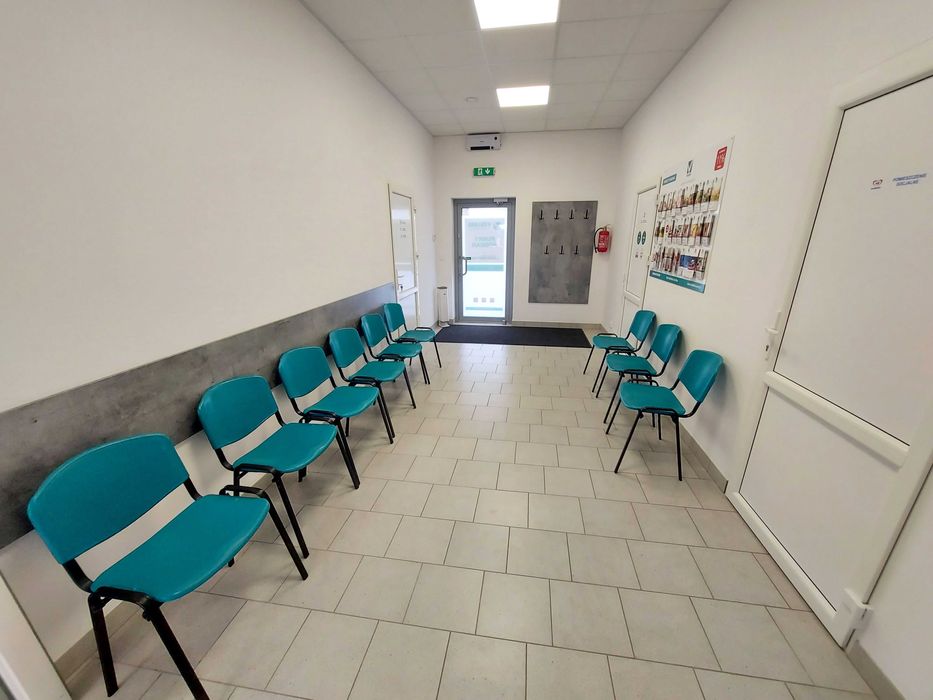 GABINETY LEKARSKIE w przychodni . obsługa rejestracji i ZnanyLekarz