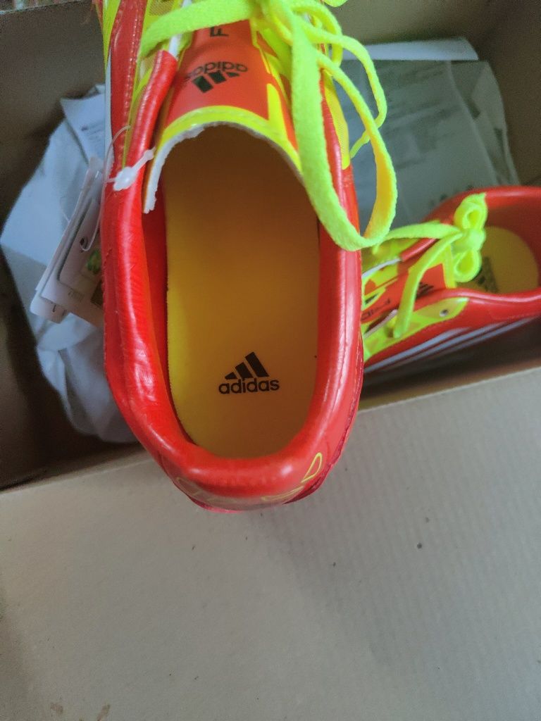 Korki buty piłkarskie adidas 38 i 2/3 nowe