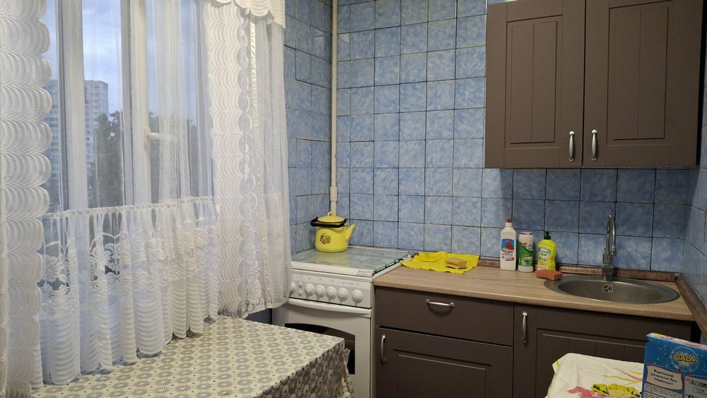 Продам 1 комн.кв,Собственник,Салтовское шоссе,602 микр,ТРК Украи