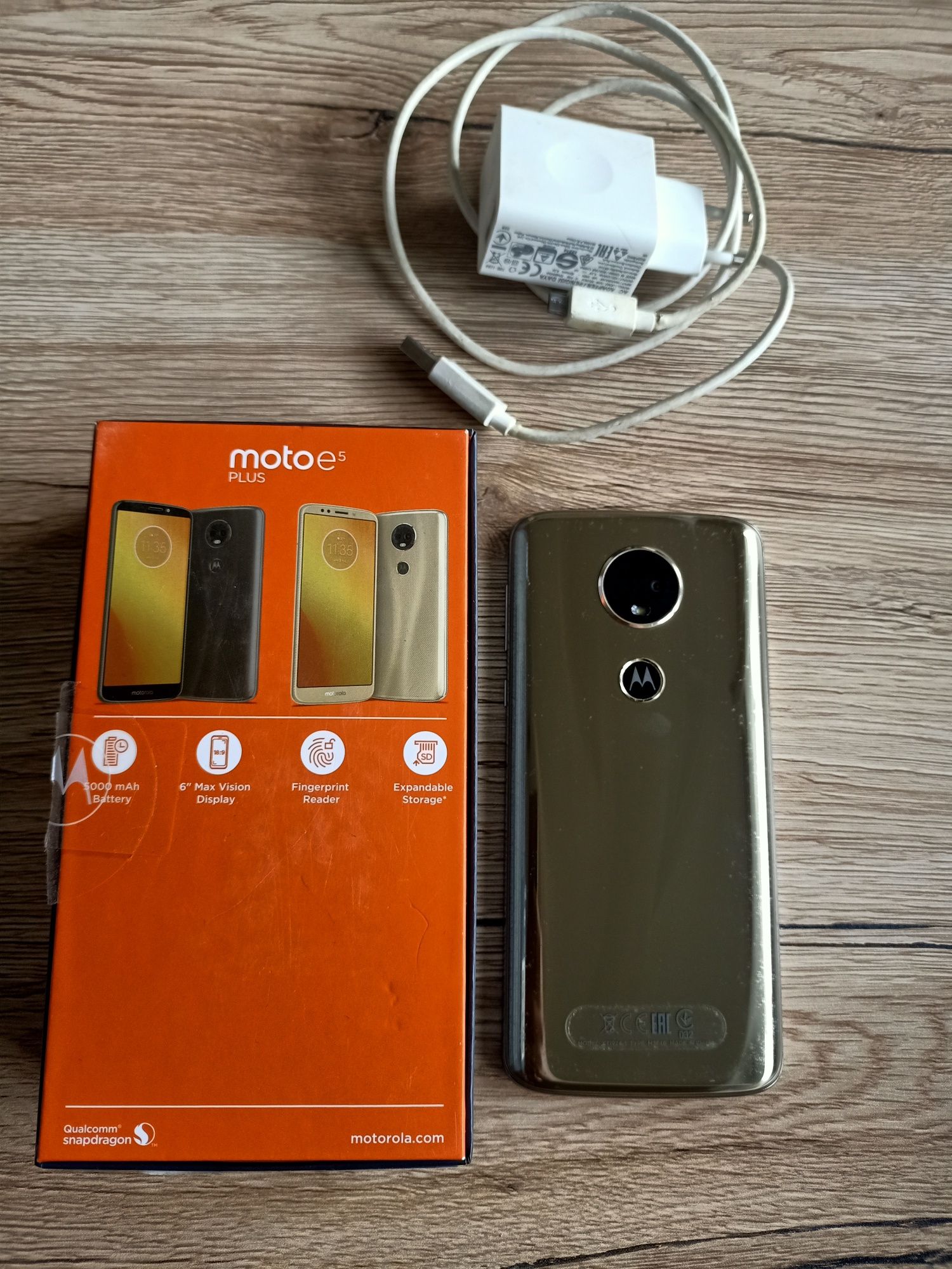 Motorola Moto e5 plus