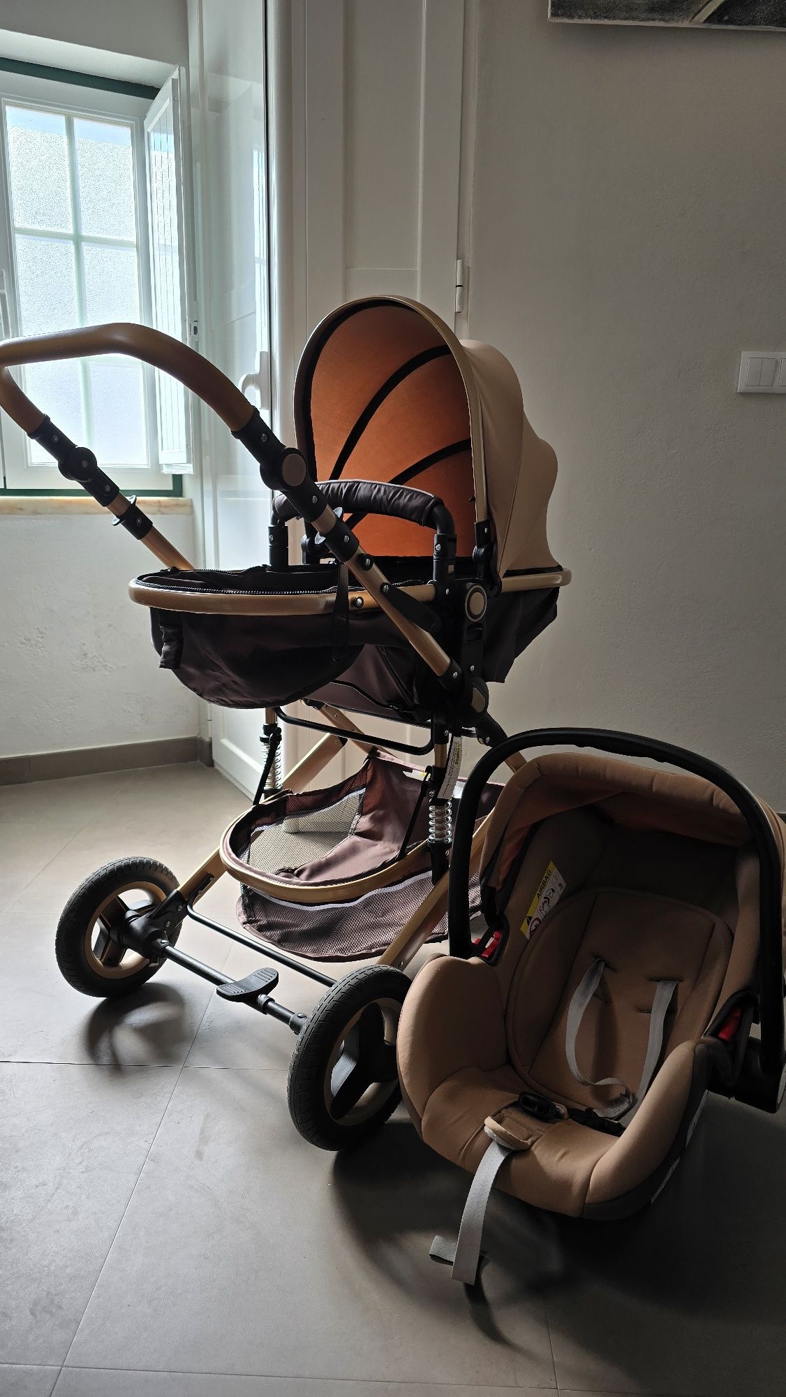 Carrinho de Bebé 3 em 1