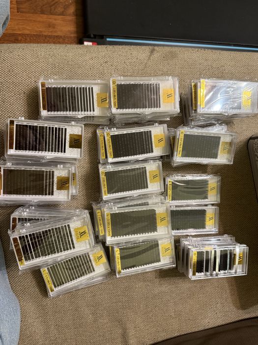 Матеріали для нарощування вій