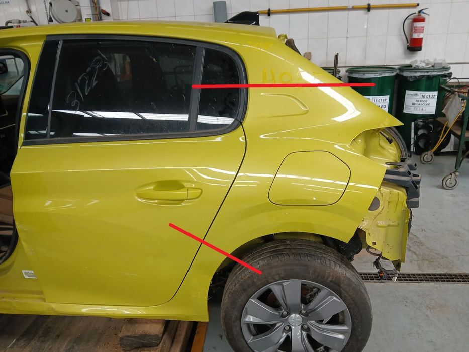 Painel trás esquerdo PEUGEOT 208 II