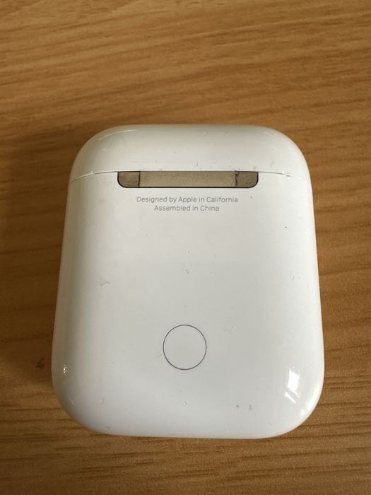 Oryginalna stacja (case) ładująca do Airpods 2 - bardzo dobry stan