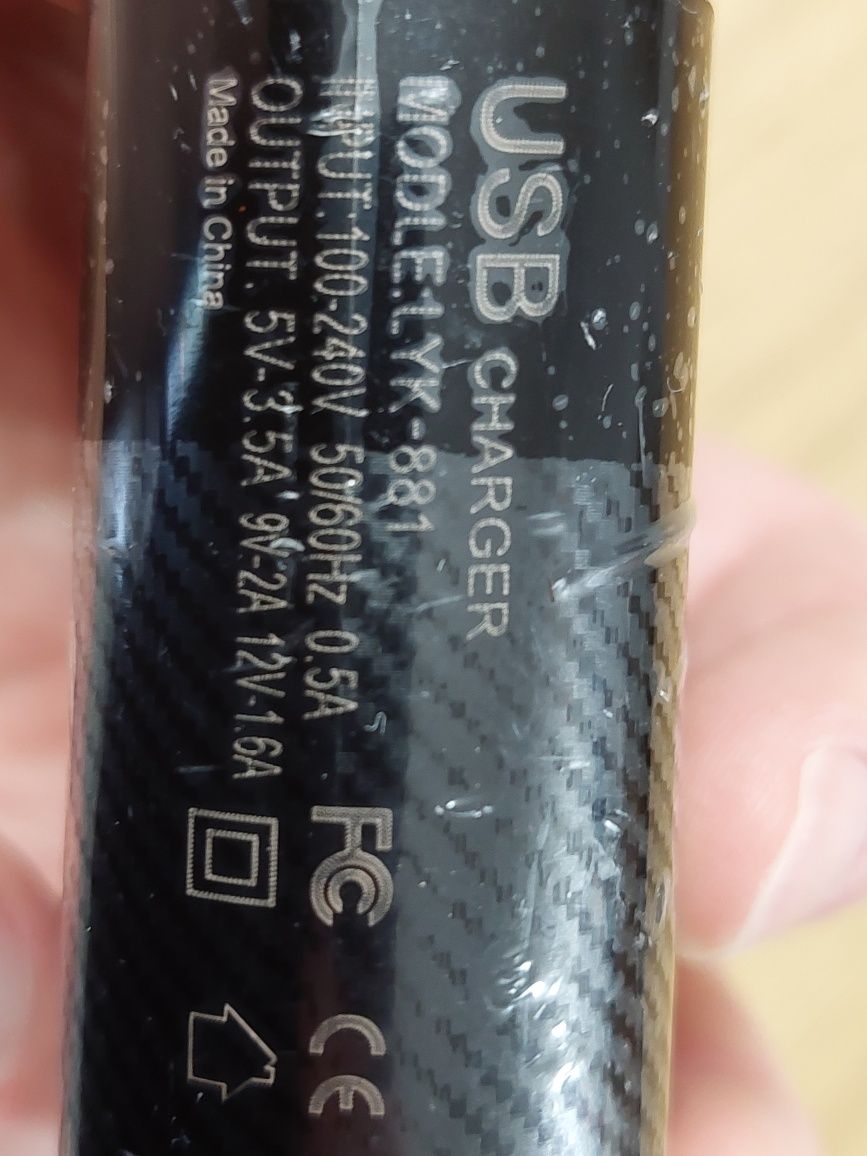 Ladowarka 6 portów 3xUSB i 3xUSB-C 65W