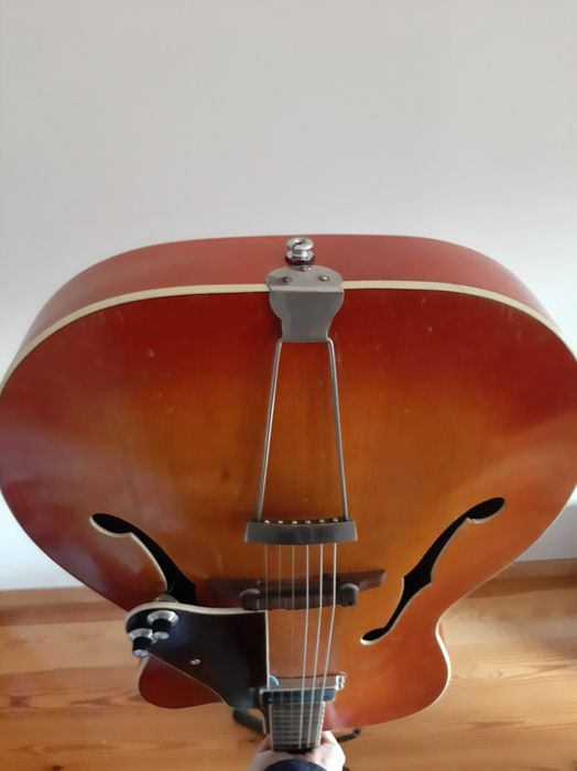 Melodija Menges Archtop / Hollow body