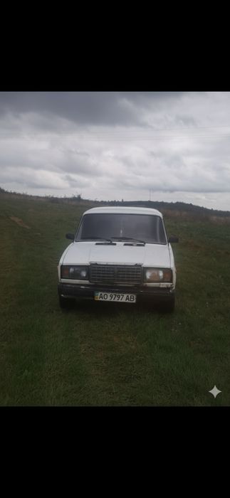 Продаю ваз 2107.