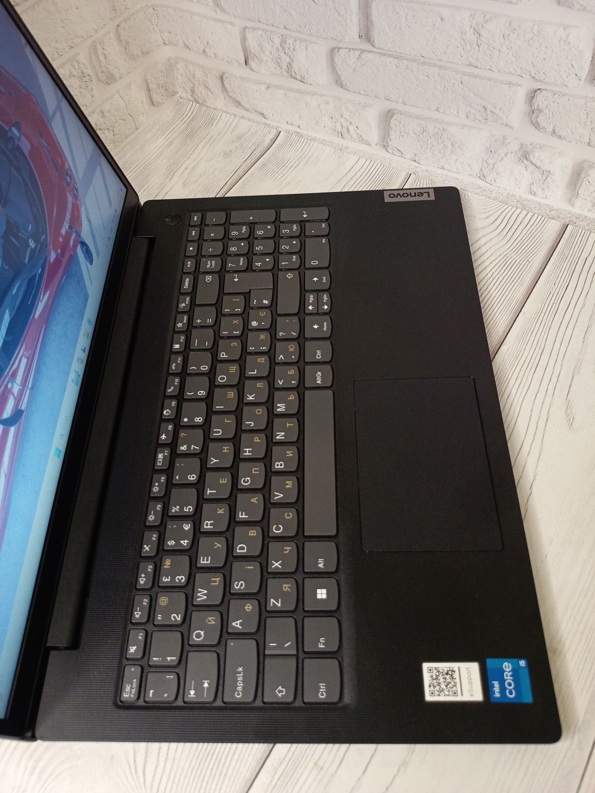 Ноутбук Lenovo V15 G4 IAH i5-12500H 12 ядер Iris Xe Graphics 2Gb
