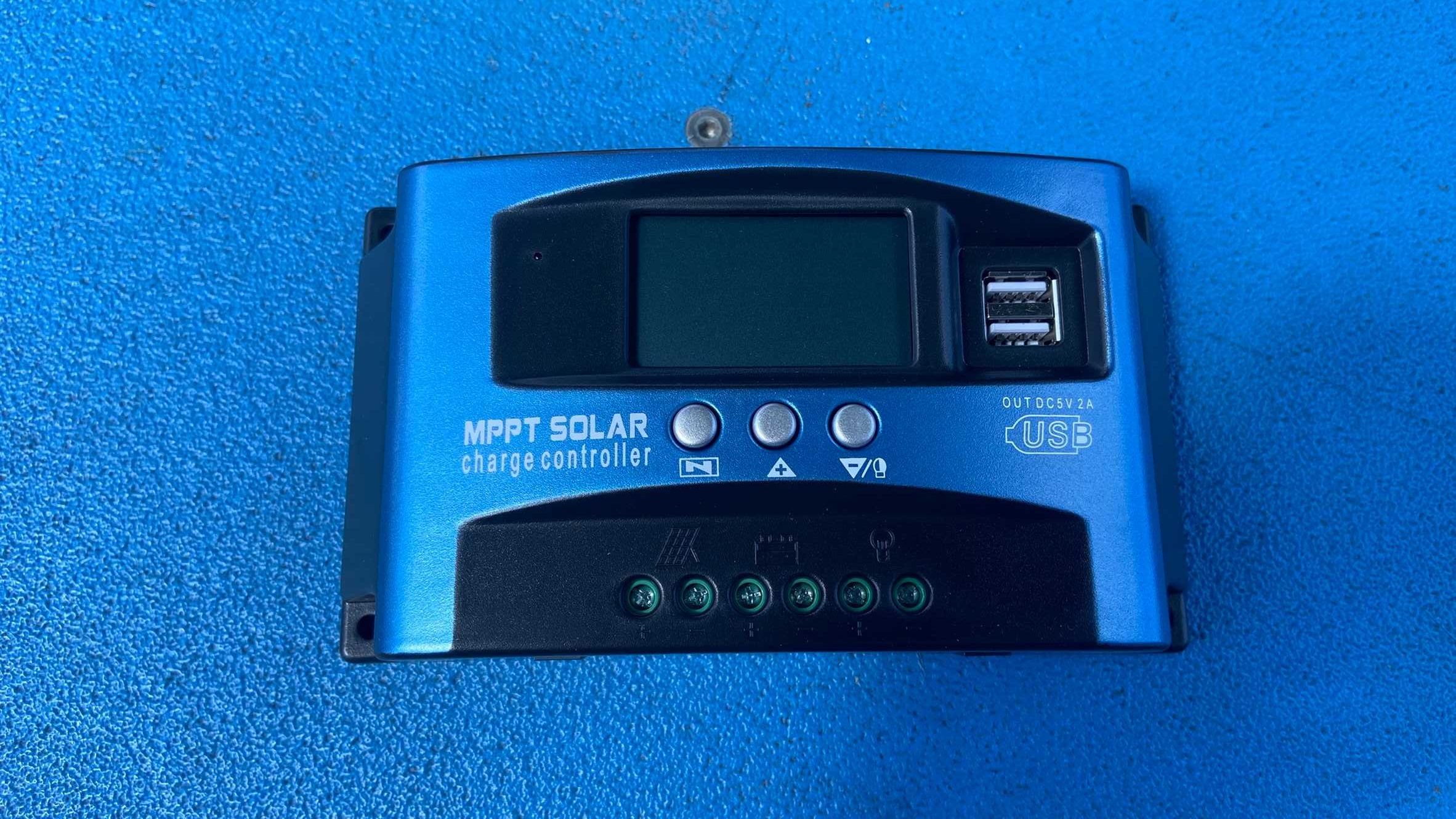 Sterownik paneli modułów fotowoltaicznych 12v/24v MPPT 30A