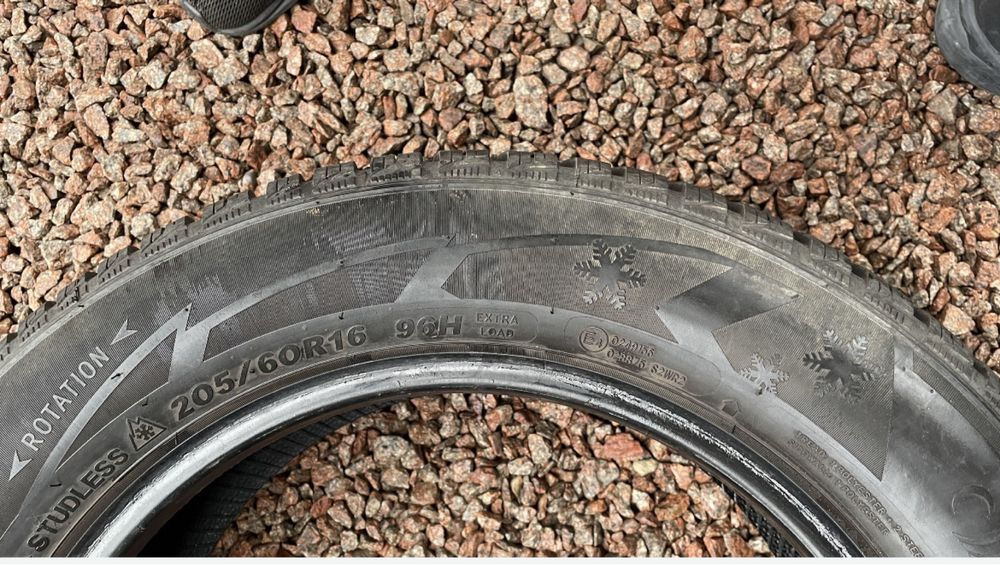 Шини  205/60/r16