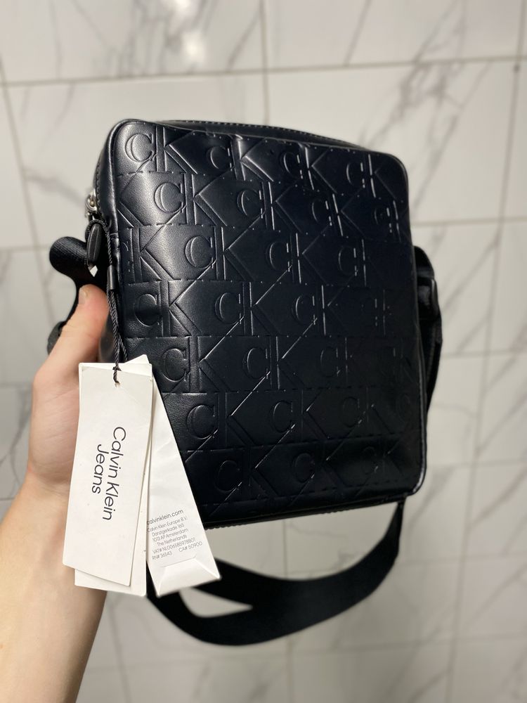 Сумка чоловіча Calvin Klein Jeans Monogram Reporter