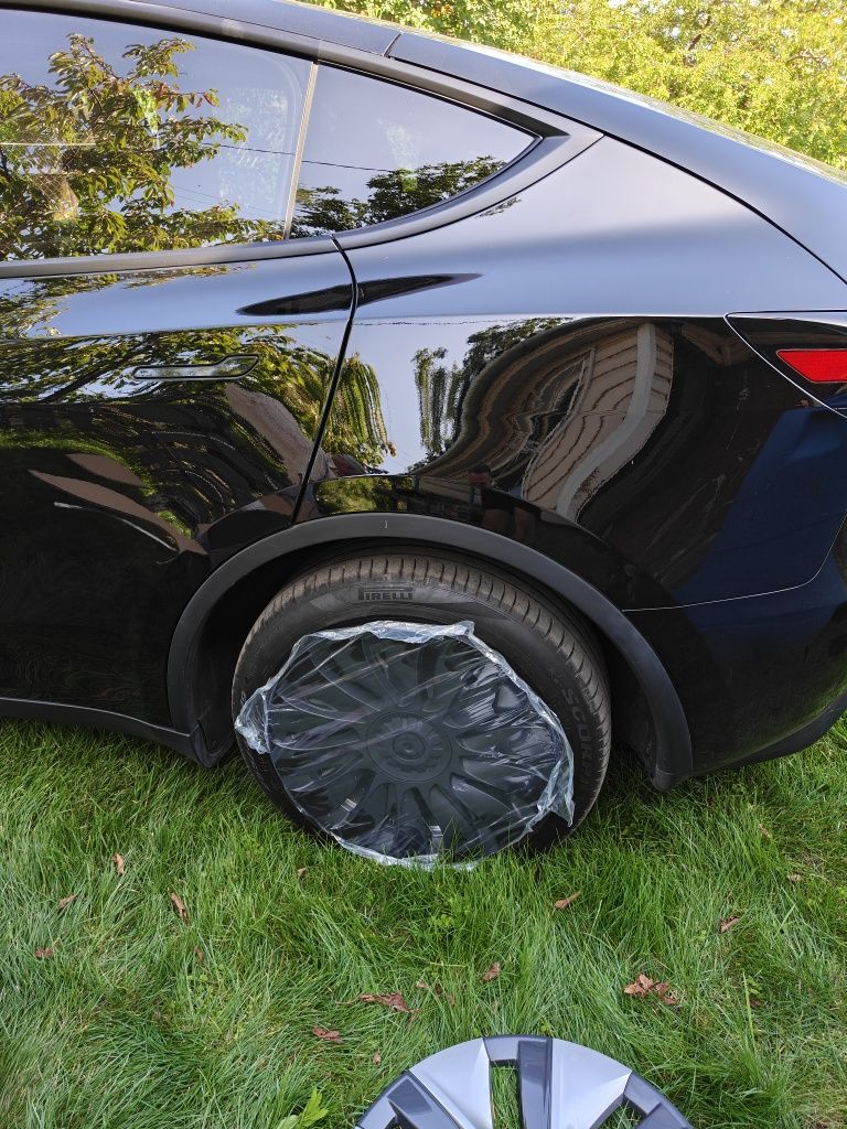 Ковпаки Tesla model Y, R19, комплект 4 шт