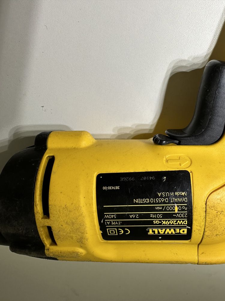 Шурупокрут мережевий  DeWALT dw269k-qs  Шуруповерт