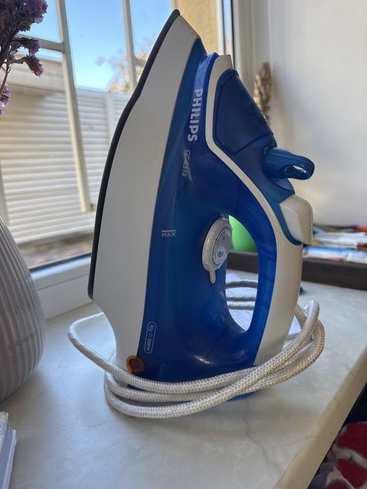 Утюг Philips G 2510 новый