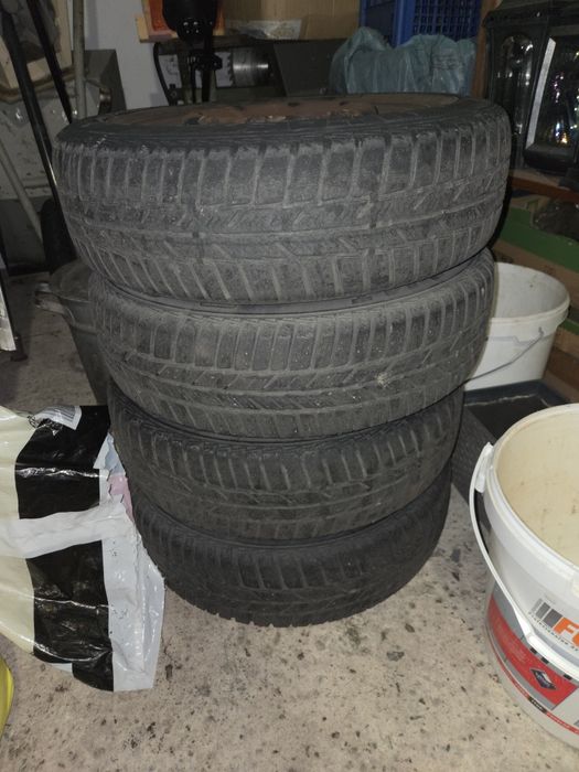 Felgi stalowe 16" z oponami