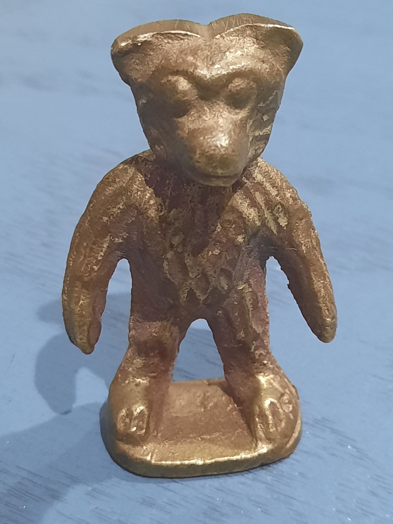 Kolekcjonerski mosiężny miniaturowy Rupert  bear ?