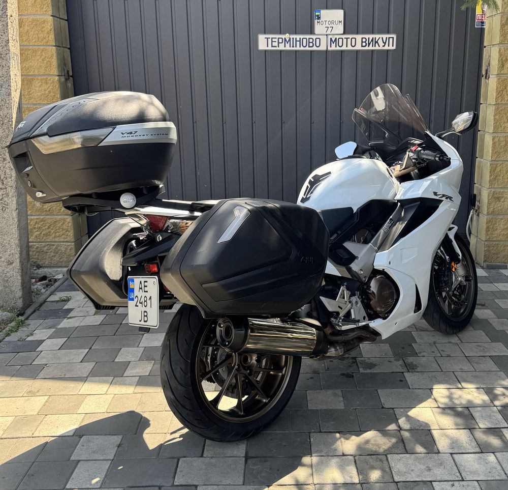 Honda VFR800 доставка переоформлення