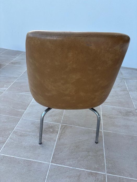 cadeira vintage castanha FOC