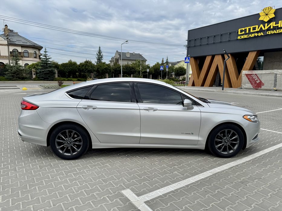 Аренда выкуп авто Форд Фьюжен гибрид (Ford Fusion Hybrid) Бизнес класс