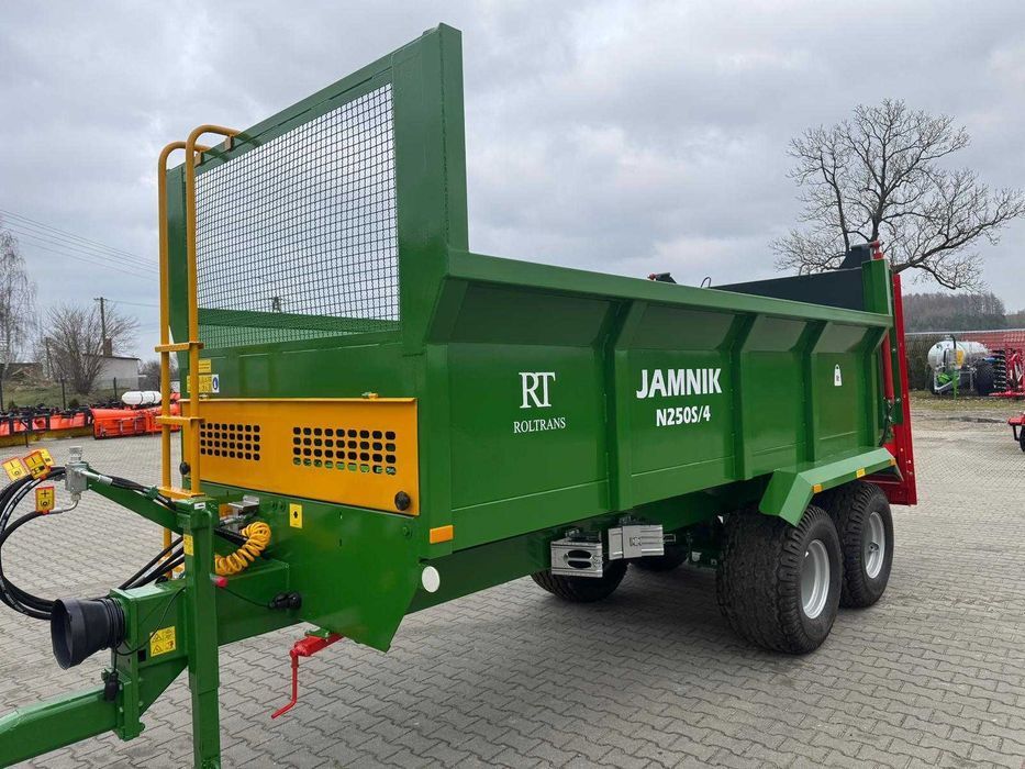 Rozrzutnik Roltrans skorupowy 8 t, solidna konstrukcja *TRANSPORT*