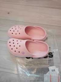 Obuwie crocs z kompletem metek