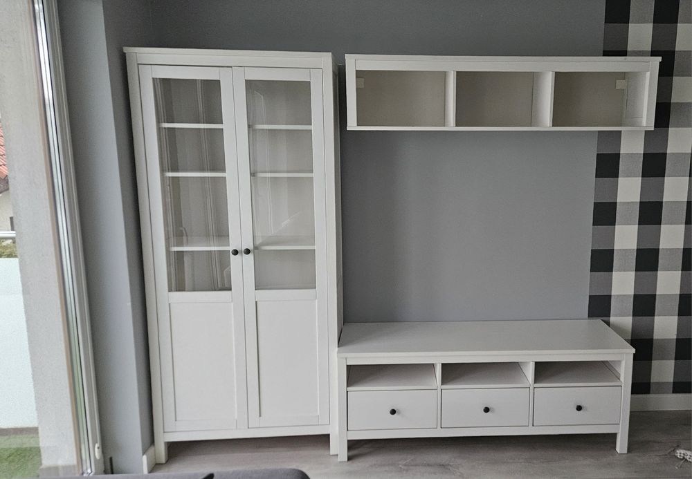 Zestaw szafek pod TV/meblościanka IKEA