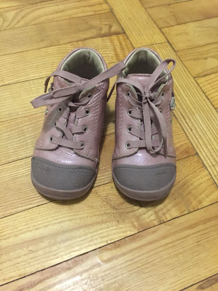 Ботинки, черевички для дівчинка