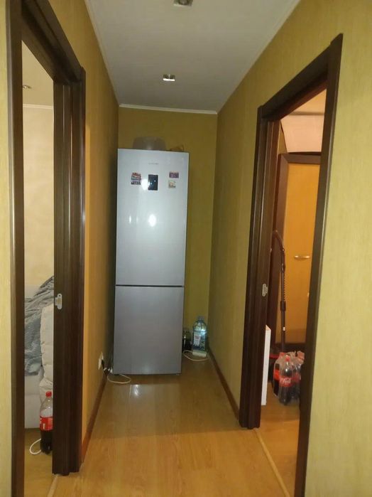 2к.кв. з ремонтом, поруч метро, р-н Одеська