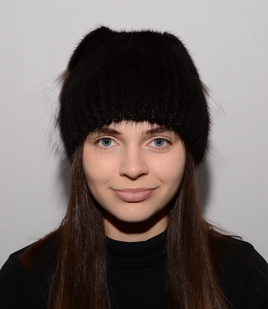 Жіноча шапка з хутра ондатри