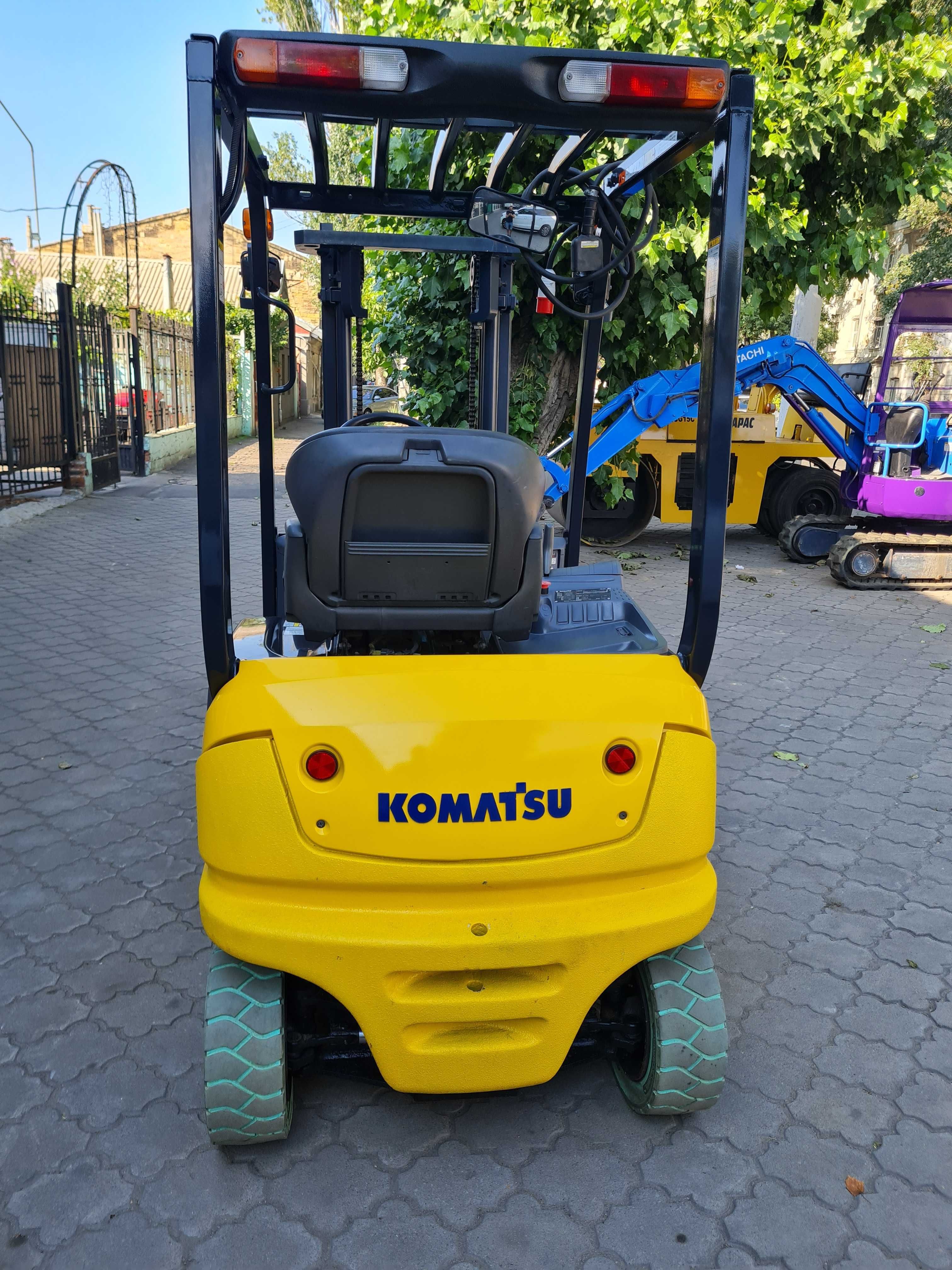 Навантажувач вилковий електричний KOMATSU FB15-12