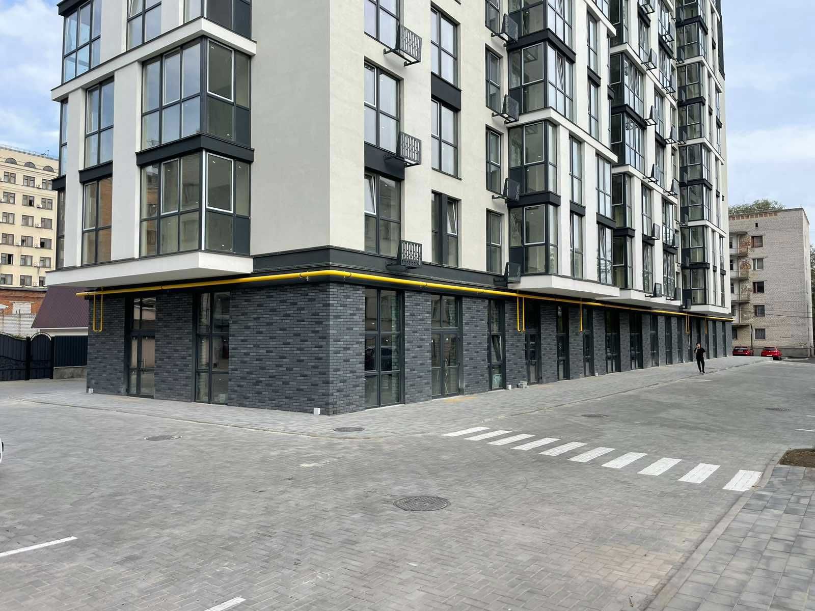 Комерційне приміщення 72м2 під оренду, центр міста,  ЖК "СТАТУС"