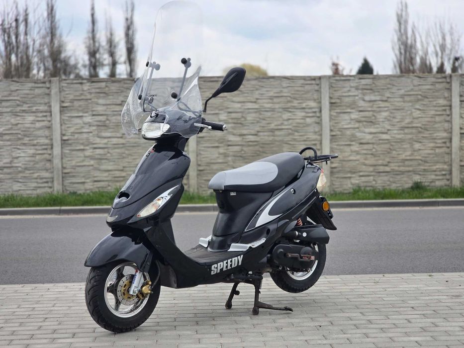 SKUTER v-clic na dowód bardzo dobry stan 50 4-suw szyba