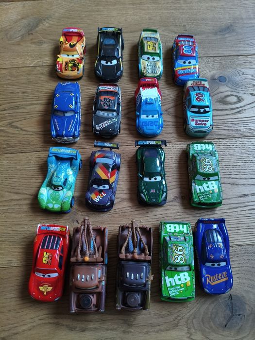 Samochodziki Zygzak McQueen - cena za szt.