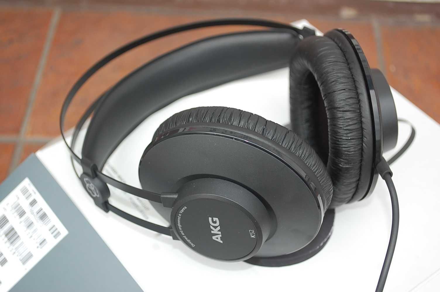 Słuchawki studyjne wokółuszne AKG K52 - Gwarancja