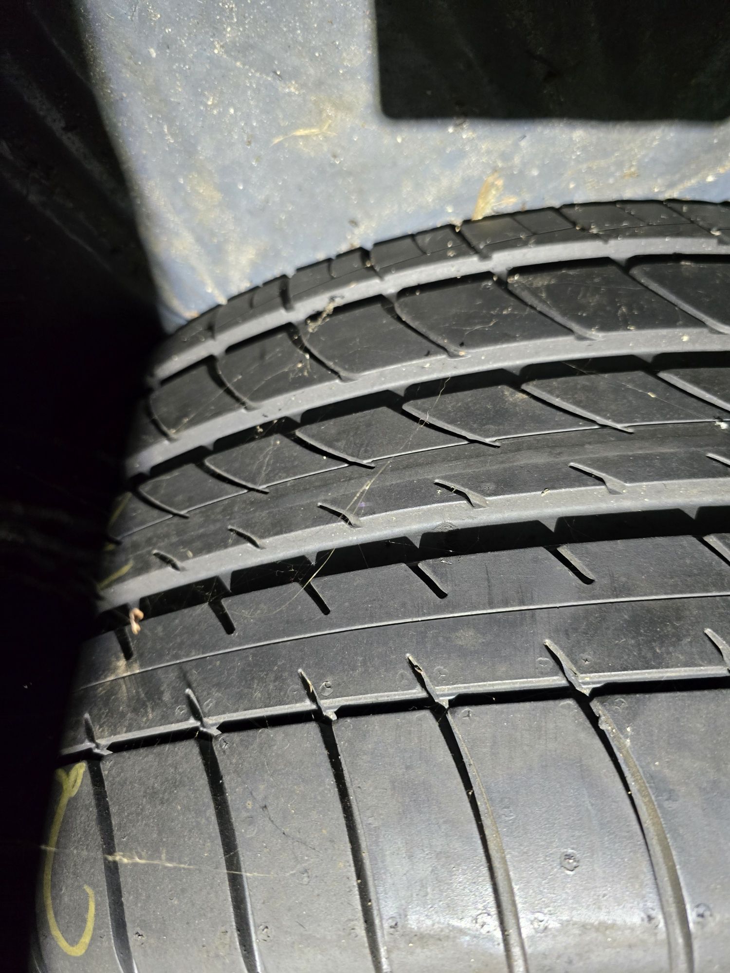295/35/21 Dunlop Quartromaxx para 7_7,5mm  jak nowe z 19 r