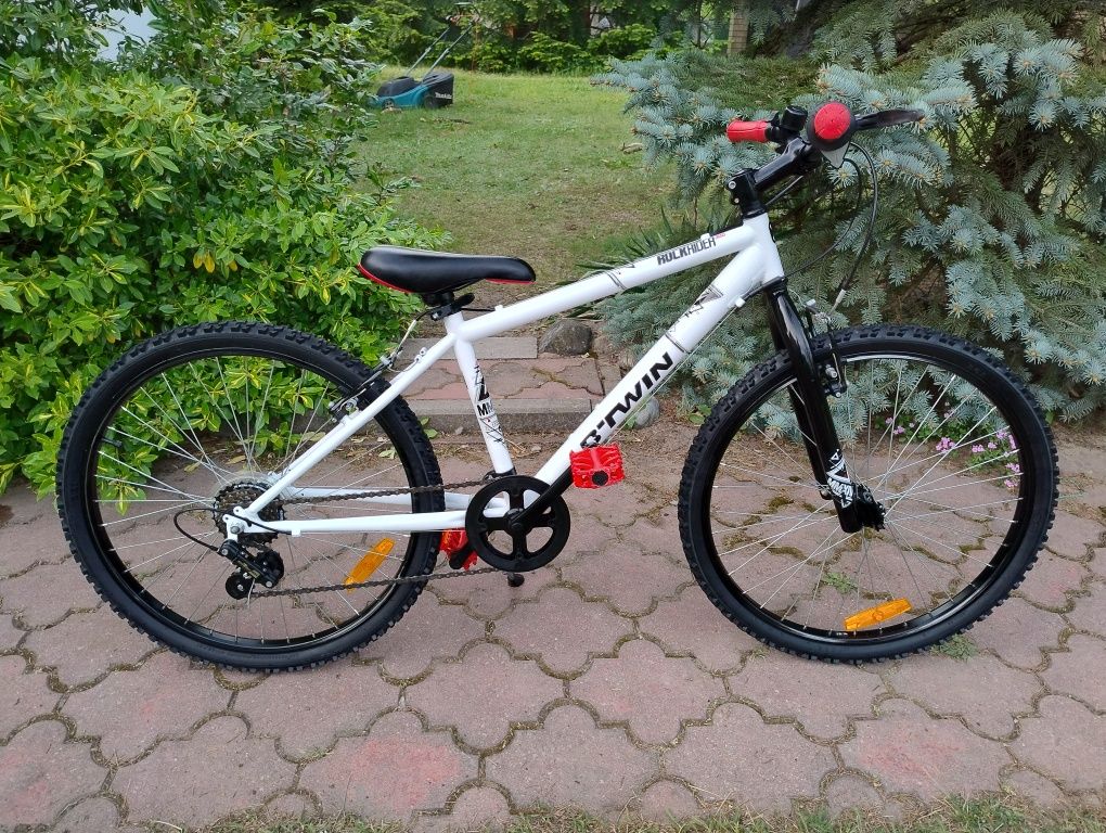 Btwin 24" Rower młodzieżowy dzieciecy 24 cale z przerzutkami