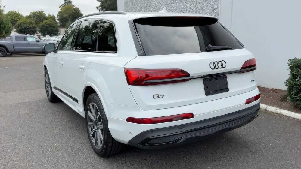 Audi Q7 quattro Premium Plus      2022