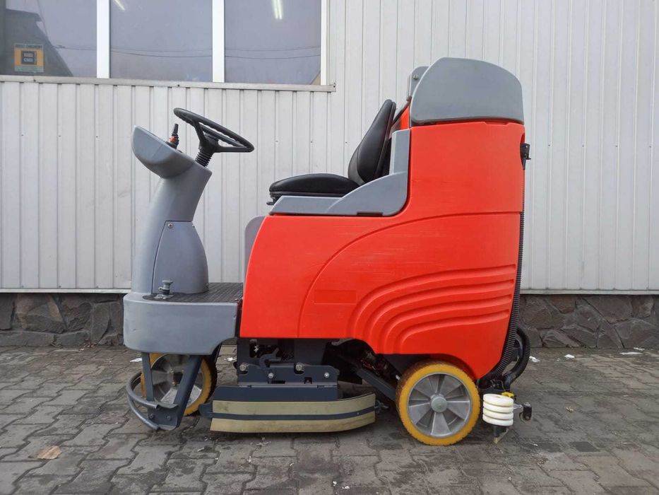 Szorowarka samojezdna HAKO Hakomatic B 115 R [TB 650]