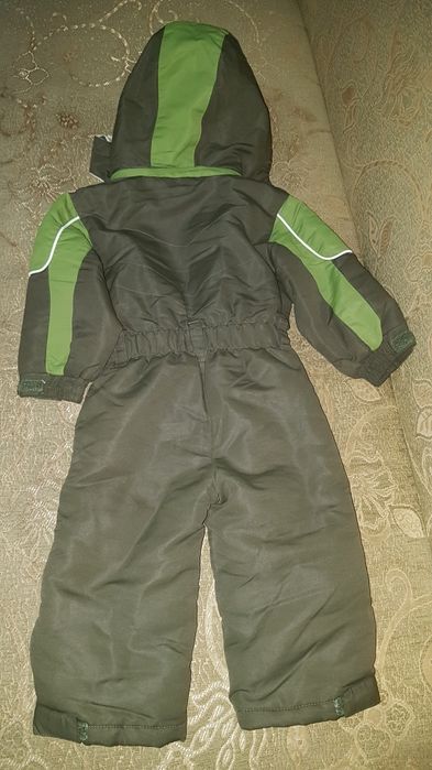 Kombinezon chłopięcy zimowy khaki Reserved 80
