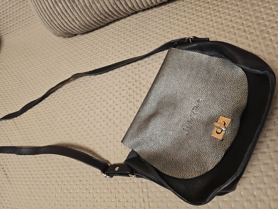 Сумка женская кожаная.