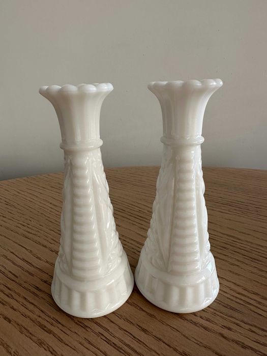 sWazony z mlecznego szkła, Anchor Hocking, lata 50 XX wieku, vintage