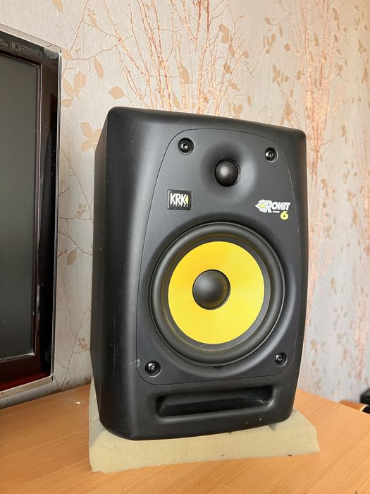 Активные студийные мониторы KRK Rokit 2 R6