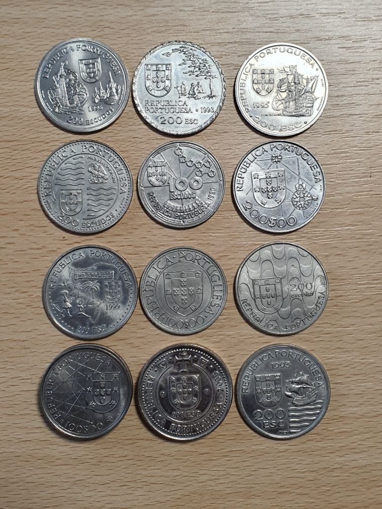 Coleção especial de moedas em escudos