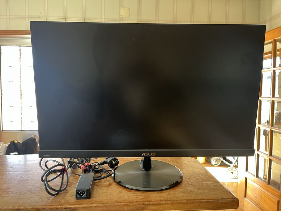 Monitor pc 27” funciona normal com cabo hdmi