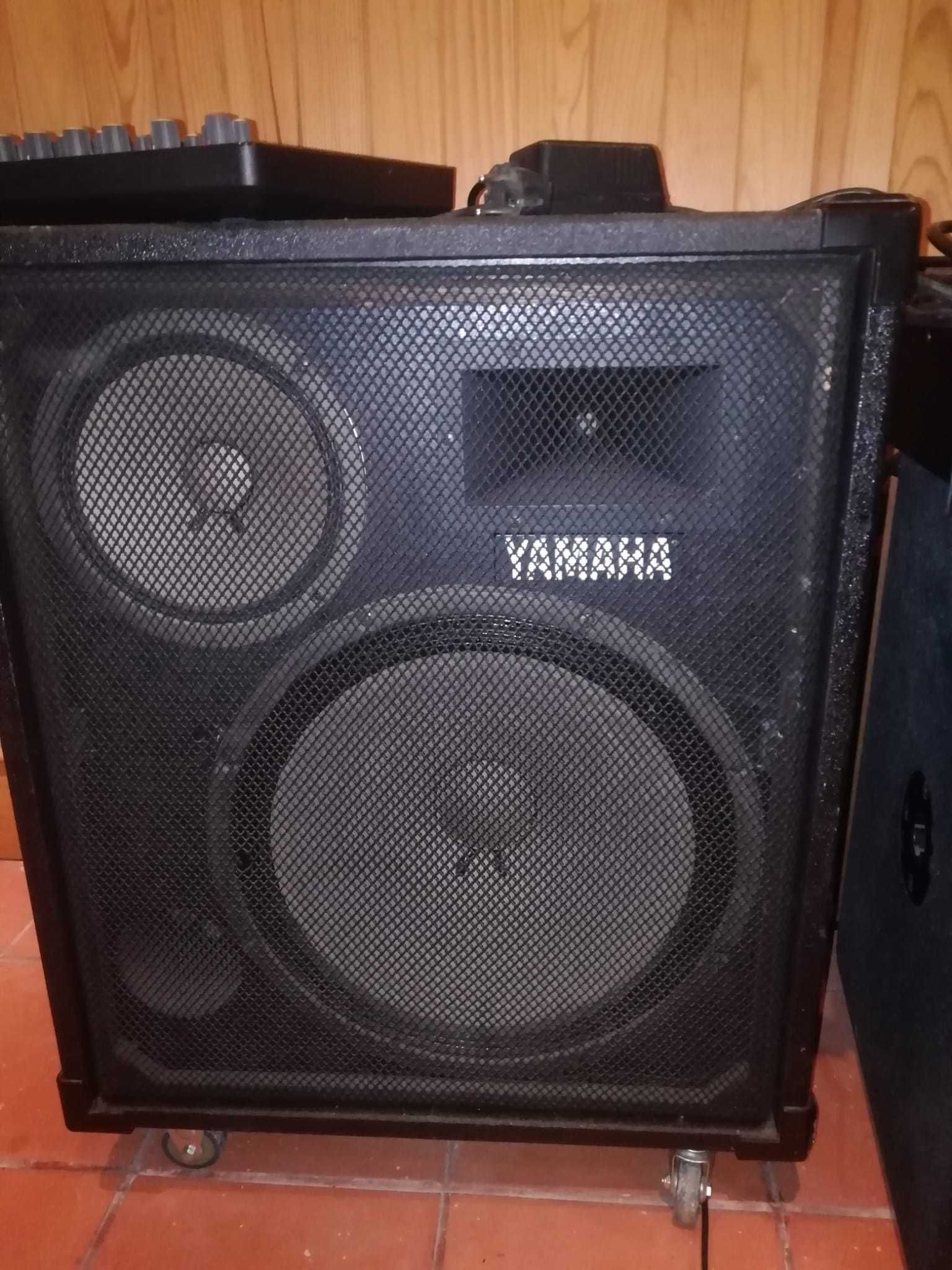 Colunas de Som Yamaha Originais potentes